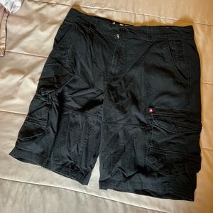 Air walk cargo shorts